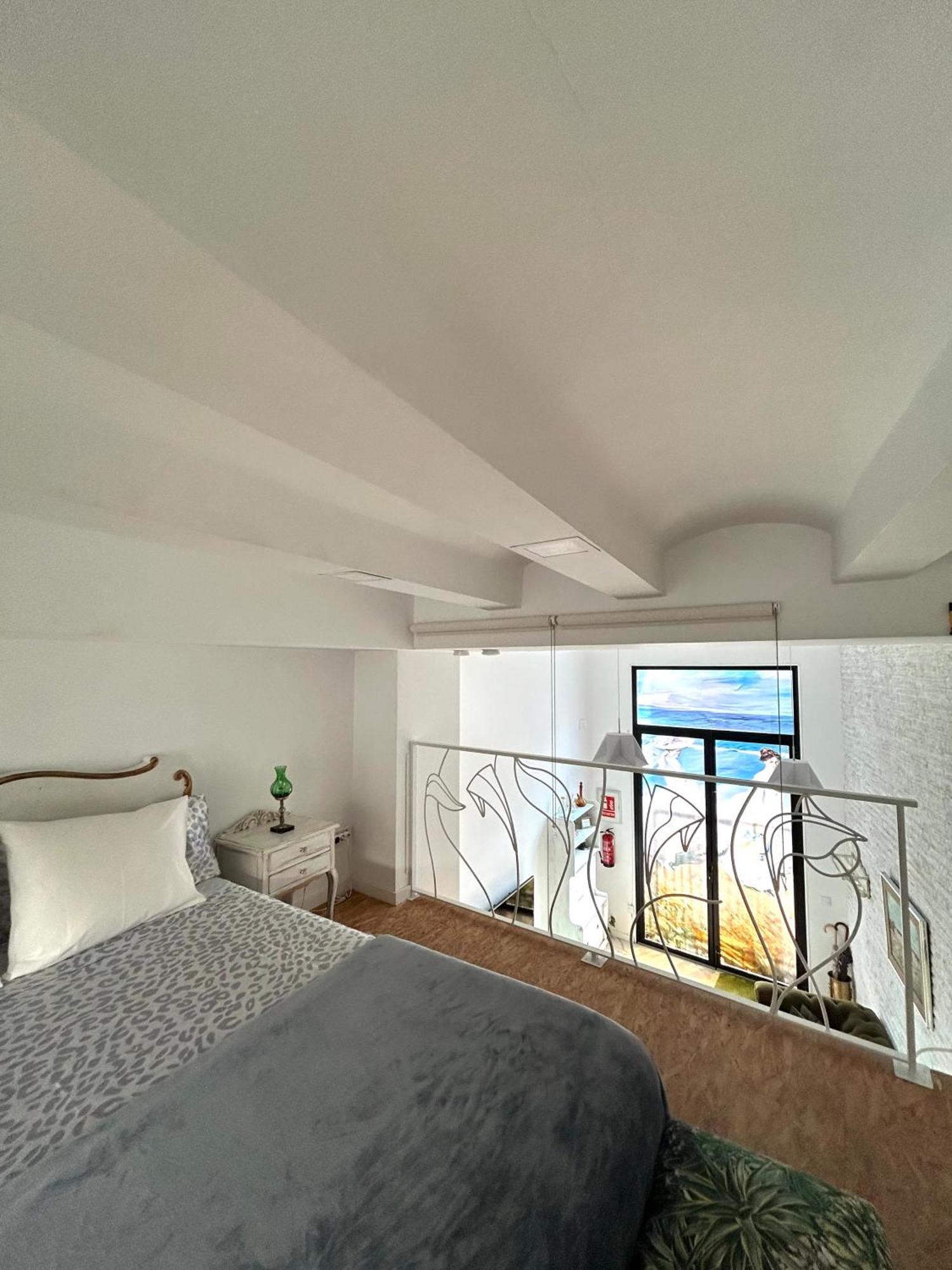 Loft Con Mucha Luz En El Centro Barrio Ruzafa Villa Valencia Luaran gambar