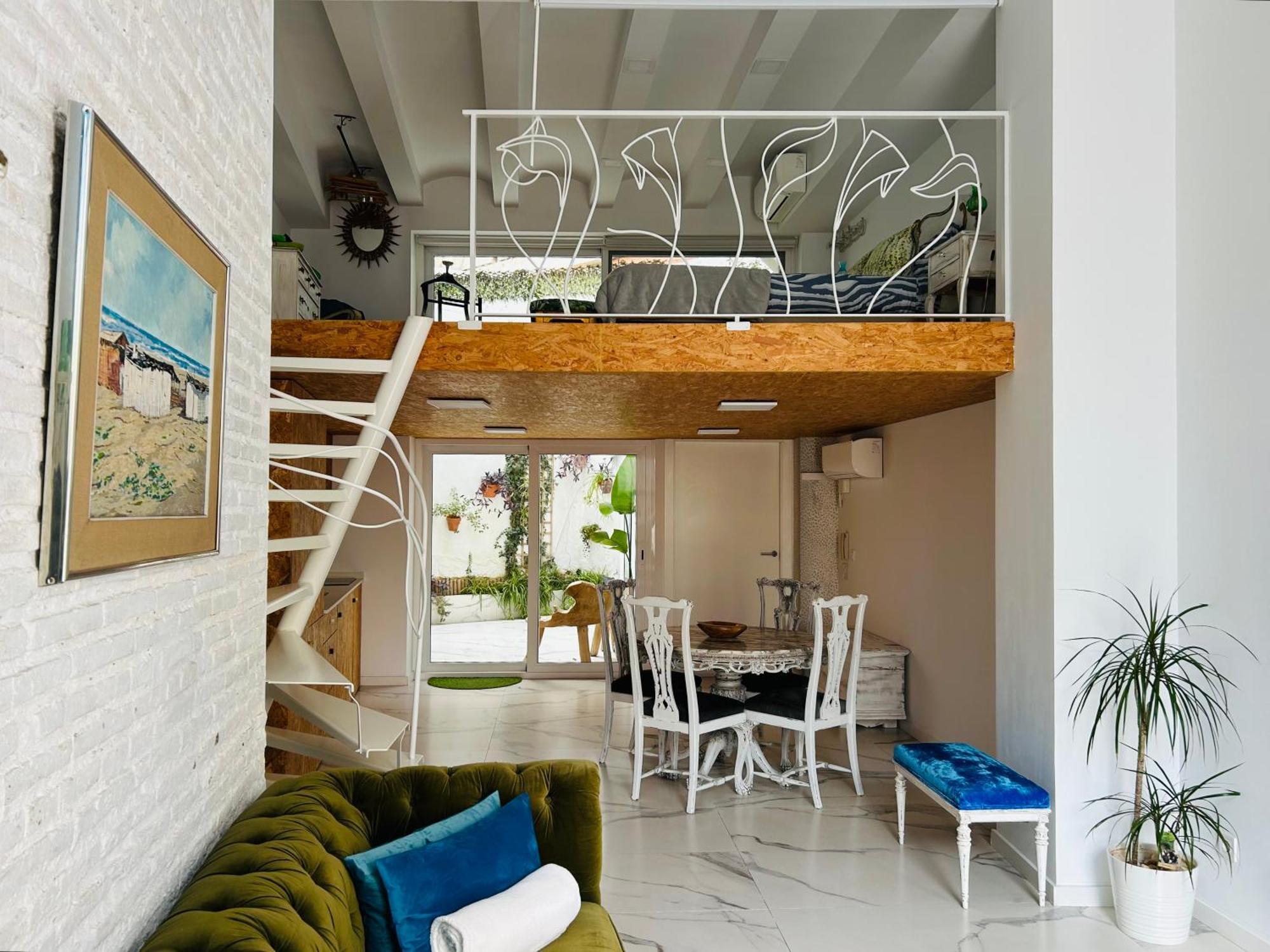 Loft Con Mucha Luz En El Centro Barrio Ruzafa Villa Valencia Luaran gambar